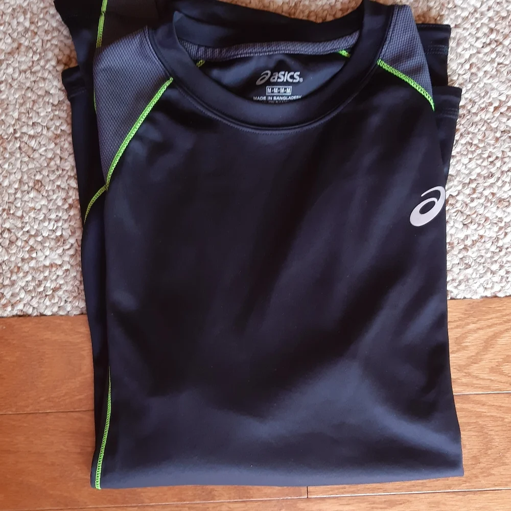 Mens Asics Compression Shirt size Medium
